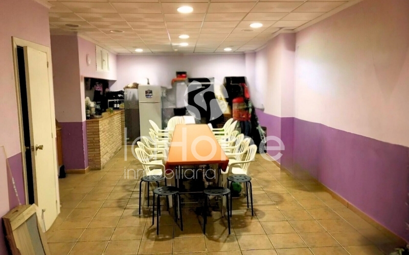 BAJO EN VENTA EN PATERNA